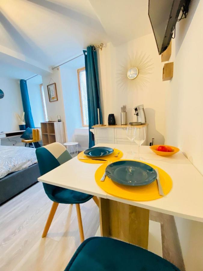 Appartement Chic Laon Bagian luar foto
